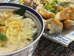 -长人馄饨铺(解放街店)