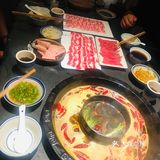 早就听闻这家来自重庆的火锅店，这次终于来拔草