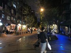 -泡桐树街