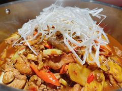 焖烧鸡餐-李子坝梁山鸡(北碚万达五鸡哥店)