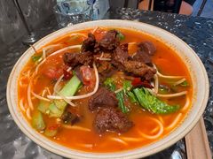 -粉八·云南米线·建水烧烤(常熟路店)
