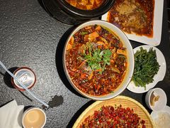 -万重锦·人文川菜馆(骡马市店)