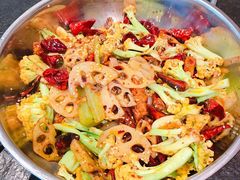 -赶海部落海鲜城(海阳路店)