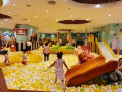 -MELAND(郑州万象城店)