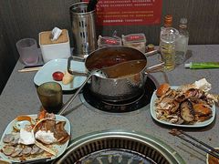 -金滏山烤肉·海鲜·火锅自助餐厅(襄阳万达店)
