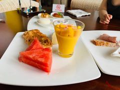 -三亚湾海居铂尔曼度假酒店