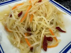 -八两八金·莱芜特色炒鸡(市南漳浦路店)