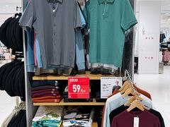 -优衣库(郑州二七万达广场店)