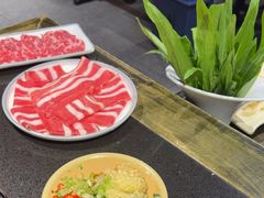 -宽板凳老灶火锅(台湾街店)