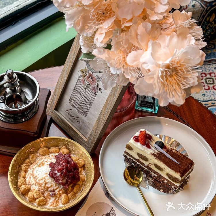 夏日炎炎，怎能不来上一口绵绵冰呢？