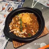 不爱吃米饭的我都吃了好多口。然后菠萝包！