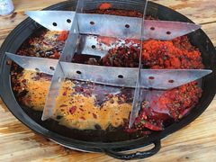 -岗上渣渣老火锅(两路口店)