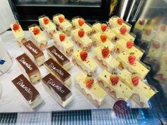 -黑草莓(重庆路店)