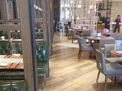 -松咖啡自助餐厅·松北香格里拉