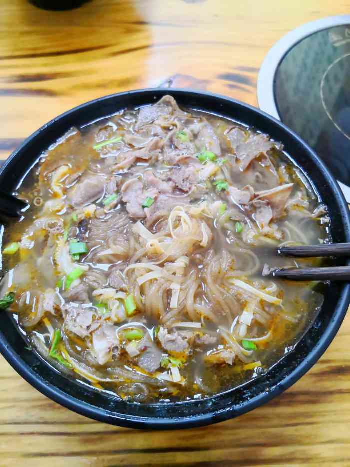 沈氏牛肉汤馆(苏锡路店)-"惊喜发现了这家牛肉汤店,毫无疑问,这个可.