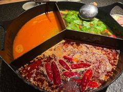 -三出山火锅(南京万象天地店)