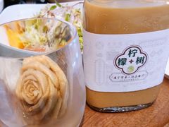 冠军玫瑰冰奶茶-柠檬树茶餐厅(海雅缤纷城店)