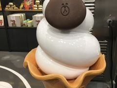 -LINE FRIENDS Garosu-gil Flagship Store
