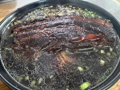-小龙大肉面馆