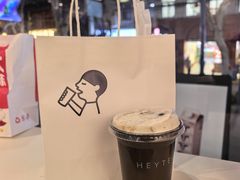 -喜茶(上海打浦桥日月光店)