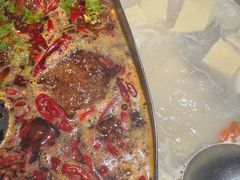 骨汤鸳鸯锅-山城辣妹子(定福庄店)