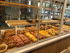 -焙丽拾光(麦凯乐直营店)
