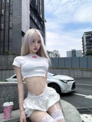 -丝语萱形象
