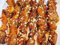现穿羊肉串-呼伦贝尔烤羊·蒙古烤羊排(骏景店)