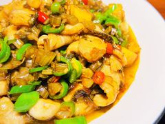 雪菜炒的黑鱼片-老馆子·建德菜·山肴鱼鲜(海威新界店)