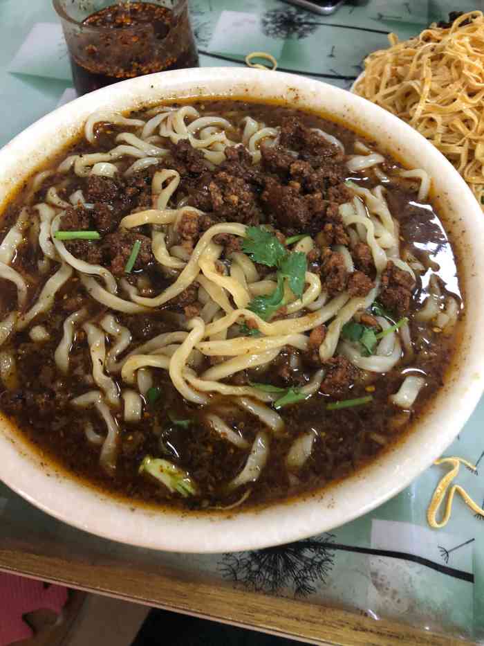 胖姐打卤面-"这家胖姐麻辣面位置在汉阳街上,临近西大直.