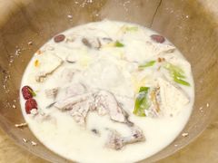 -滇香肴·云南菜蒸汽石锅鱼(云南北路店)