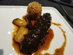 葱烧海参配乌米菌-鲁采LU STYLE(新天地店)