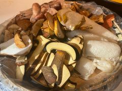 -易门野生菌府·菌海森林(月牙潭公园店)