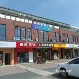 都是学生撑起来的样子，外卖也多