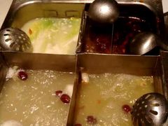 -海底捞火锅鲜切牛肉主题店(长寿路店)