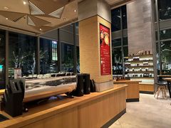 -星巴克臻选(杭州嘉里中心1F店)