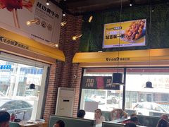 -牛小嫩串串火锅(老国贸总店)