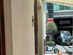 -Line 咖啡(石厦花园店)