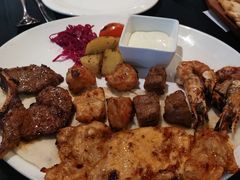 -Efes Turkish & Mediterranean Cuisine 艾菲斯餐厅(陆家嘴店)