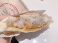 芋泥咸蛋黄米面包-喜茶(迪士尼小镇DP店)