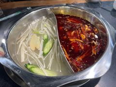 -何氏串串香火锅(翠亨店)