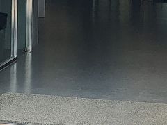 -三锐体育游泳中心