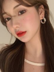 -V8潮牌·接发烫染连锁