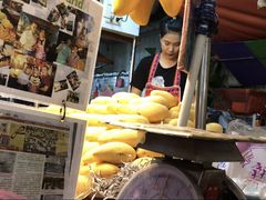 -Nings Mango Stand