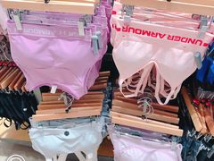 -UNDER ARMOUR(新燕莎奥莱店)