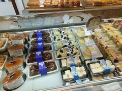 -85度C(生甜甜圈研究工坊·上海平凉店)