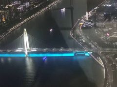 -广州塔卢特斯法国旋转餐厅