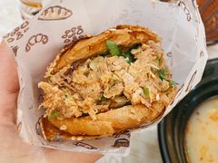 烧饼加肉-万红路羊汤烧饼店(将台路店)