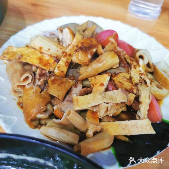 小英捞化(东方高尔夫花园店)