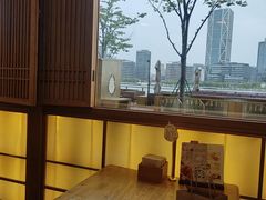 -蟹家大院 · 独揽江景(滨江店)